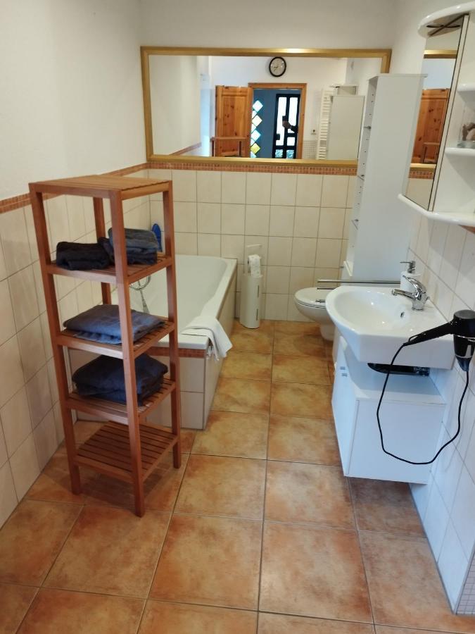 Fewo-Thueringer-Becken Vehra Buitenkant foto